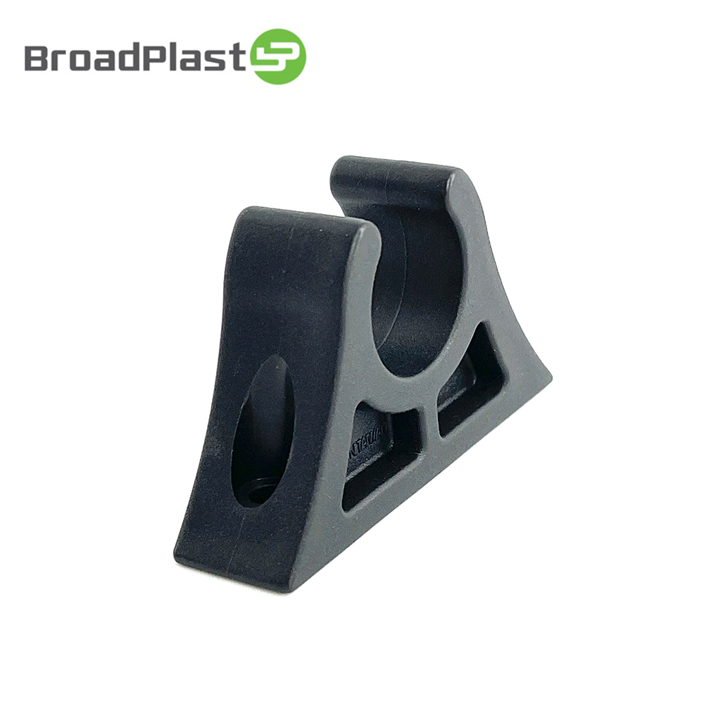 Molded Paddle Clip